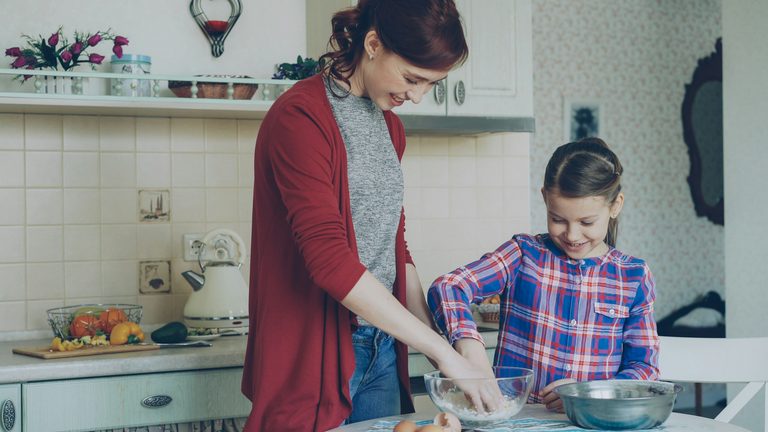 10 Simple Ways to Get Your Children to Help More Around the House